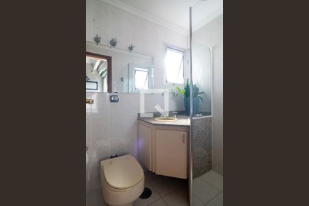 Apartamento à venda com 222m², 4 quartos e 3 vagasBanheiro Suíte 1