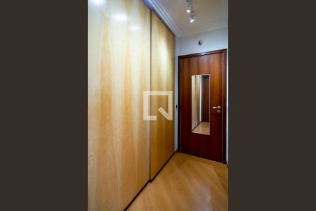 Apartamento à venda com 222m², 4 quartos e 3 vagasCloset Suíte 4