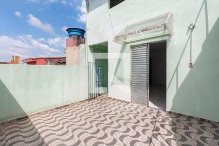 Casa para alugar com 100m², 2 quartos e sem vaga Casa para alugar com 100m², 2 quartos e sem vagaQuintal