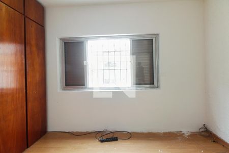 Casa à venda com 220m², 4 quartos e 3 vagas Casa à venda com 220m², 4 quartos e 3 vagasQuarto 2