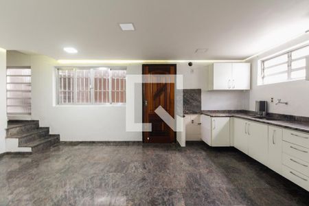 Casa à venda com 220m², 4 quartos e 3 vagas Casa à venda com 220m², 4 quartos e 3 vagasCozinha