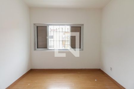 Casa à venda com 220m², 4 quartos e 3 vagas Casa à venda com 220m², 4 quartos e 3 vagasQuarto 1