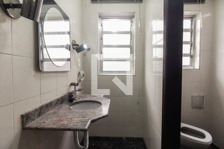 Lavabo de casa à venda com 4 quartos, 130m² em Vila Carrao, São Paulo