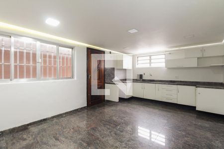Casa à venda com 220m², 4 quartos e 3 vagas Casa à venda com 220m², 4 quartos e 3 vagasCozinha