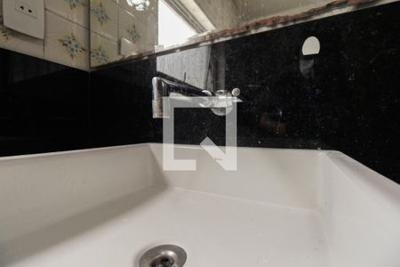 Casa à venda com 220m², 4 quartos e 3 vagas Casa à venda com 220m², 4 quartos e 3 vagasBanheiro Social