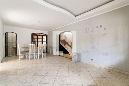 Sala de casa para alugar com 3 quartos, 200m² em Jardim Santa Helena, Itaquaquecetuba