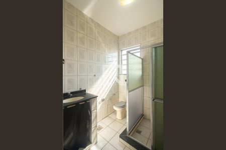 Casa à venda com 360m², 3 quartos e 3 vagas Casa à venda com 360m², 3 quartos e 3 vagasBanheiro da Suíte 2