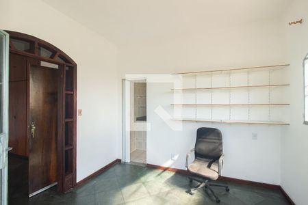 Casa à venda com 360m², 3 quartos e 3 vagas Casa à venda com 360m², 3 quartos e 3 vagasEscritório da Suíte 1