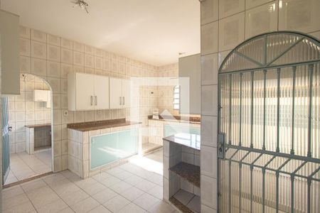Casa à venda com 360m², 3 quartos e 3 vagas Casa à venda com 360m², 3 quartos e 3 vagasCozinha