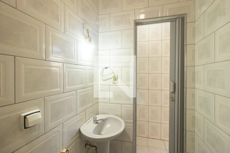 Casa à venda com 360m², 3 quartos e 3 vagas Casa à venda com 360m², 3 quartos e 3 vagasBanheiro Social