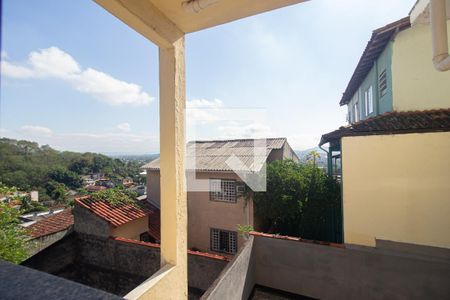 Casa à venda com 360m², 3 quartos e 3 vagas Casa à venda com 360m², 3 quartos e 3 vagasVista da Área de Serviço