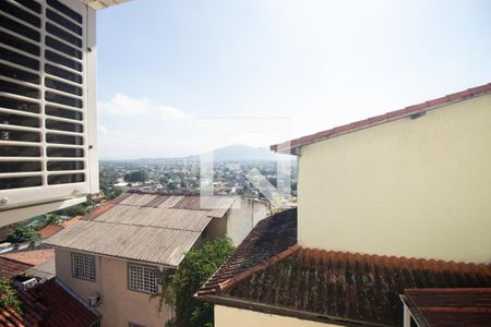 Casa à venda com 360m², 3 quartos e 3 vagas Casa à venda com 360m², 3 quartos e 3 vagasVista da Suíte 2