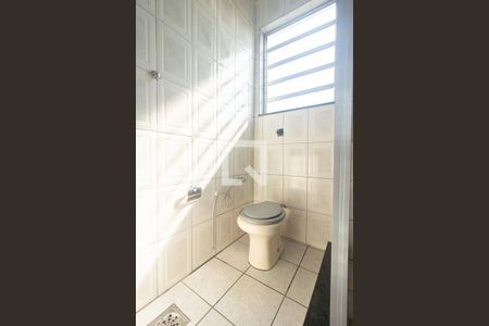 Casa à venda com 360m², 3 quartos e 3 vagas Casa à venda com 360m², 3 quartos e 3 vagasBanheiro da Suíte 2