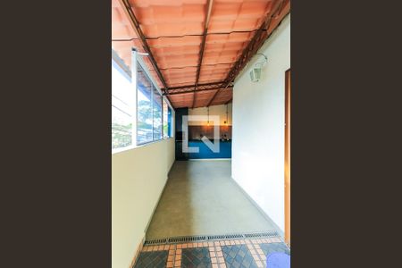 Casa à venda com 125m², 3 quartos e 3 vagasCorredor Lateral