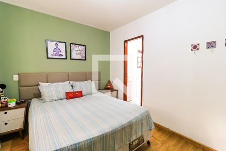 Casa à venda com 125m², 3 quartos e 3 vagasSuíte