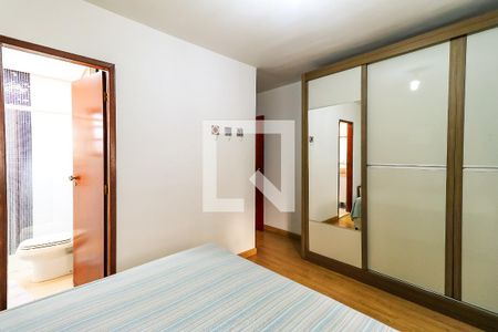 Casa à venda com 125m², 3 quartos e 3 vagasSuíte