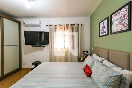 Casa à venda com 125m², 3 quartos e 3 vagasSuíte