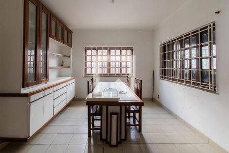 Casa à venda com 401m², 4 quartos e 4 vagasCopa