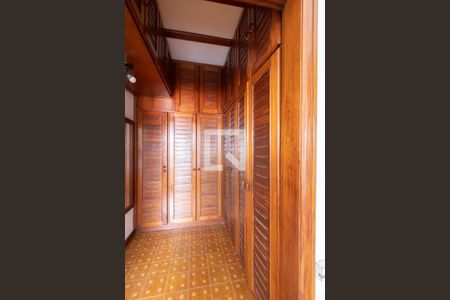 Casa à venda com 401m², 4 quartos e 4 vagasCloset da Suíte