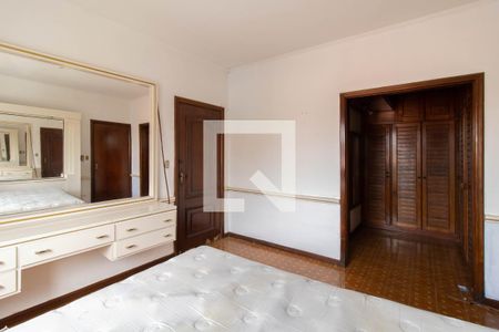 Casa à venda com 401m², 4 quartos e 4 vagasSuíte