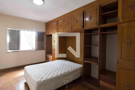 Quarto 2 de casa para alugar com 2 quartos, 120m² em Estância Jaraguá, São Paulo