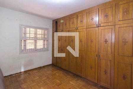 Quarto 1 de casa para alugar com 2 quartos, 120m² em Estância Jaraguá, São Paulo