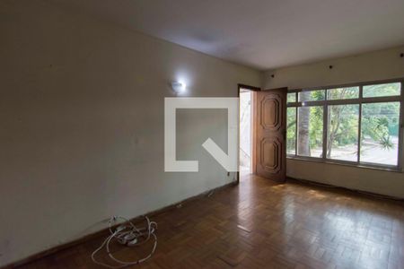 Sala de casa para alugar com 2 quartos, 120m² em Estância Jaraguá, São Paulo