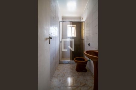 Casa à venda com 162m², 3 quartos e 2 vagas Casa à venda com 162m², 3 quartos e 2 vagasBanheiro Corredor