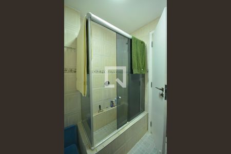 Apartamento à venda com 95m², 4 quartos e 1 vagaBanheiro da suíte