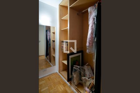 Apartamento para alugar com 107m², 3 quartos e 1 vagaCloset Quarto 3 - Suíte