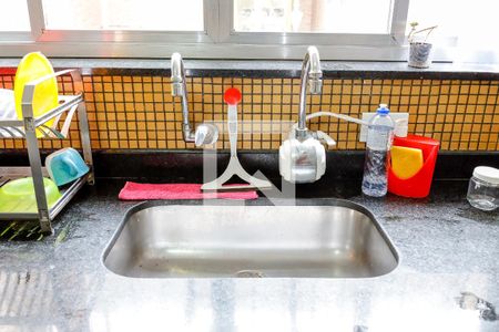 Casa à venda com 196m², 3 quartos e 2 vagasCopa e Cozinha