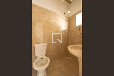Banheiro de kitnet/studio para alugar com 1 quarto, 16m² em Campo Grande, Rio de Janeiro