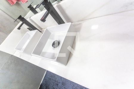 Apartamento à venda com 140m², 3 quartos e 2 vagas Apartamento à venda com 140m², 3 quartos e 2 vagasPia