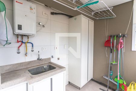 Apartamento à venda com 140m², 3 quartos e 2 vagas Apartamento à venda com 140m², 3 quartos e 2 vagasÁrea de serviço