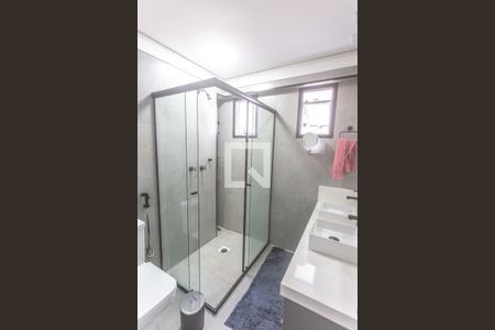 Apartamento à venda com 140m², 3 quartos e 2 vagas Apartamento à venda com 140m², 3 quartos e 2 vagasBanheiro suíte 3