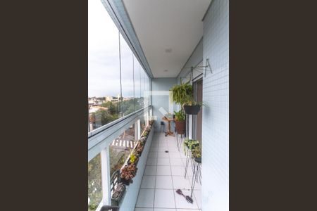 Apartamento à venda com 140m², 3 quartos e 2 vagas Apartamento à venda com 140m², 3 quartos e 2 vagasVaranda suíte 2 e 3