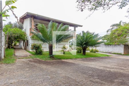 Casa de condomínio para alugar com 850m², 8 quartos e 5 vagas Casa de condomínio para alugar com 850m², 8 quartos e 5 vagasFachada