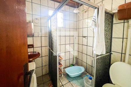 Banheiro de casa à venda com 2 quartos, 60m² em Feitoria Seller, São Leopoldo