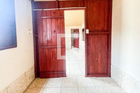 Quarto 1 de casa à venda com 6 quartos, 180m² em Feitoria Seller, São Leopoldo
