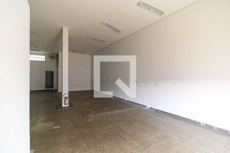 Casa à venda com 409m², 5 quartos e 2 vagas Casa à venda com 409m², 5 quartos e 2 vagassalão