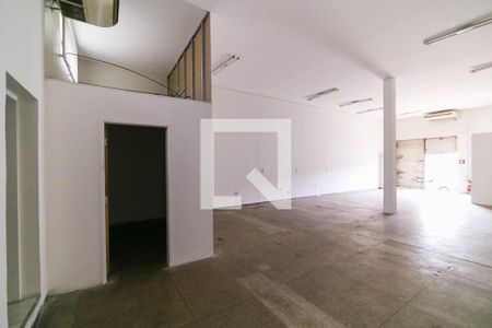 Casa à venda com 409m², 5 quartos e 2 vagas Casa à venda com 409m², 5 quartos e 2 vagassalão