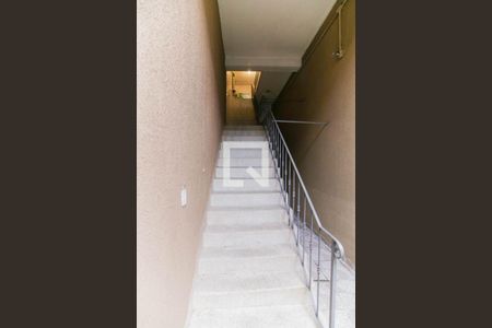 Casa à venda com 409m², 5 quartos e 2 vagas Casa à venda com 409m², 5 quartos e 2 vagasEscada