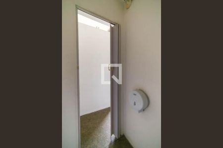 Casa à venda com 409m², 5 quartos e 2 vagas Casa à venda com 409m², 5 quartos e 2 vagasBanheiro 2