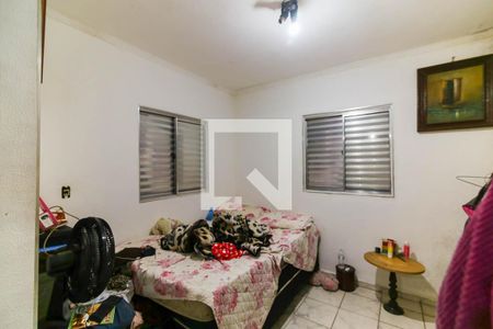 Casa à venda com 409m², 5 quartos e 2 vagas Casa à venda com 409m², 5 quartos e 2 vagasQuarto 2