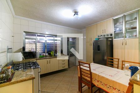 Casa à venda com 409m², 5 quartos e 2 vagas Casa à venda com 409m², 5 quartos e 2 vagasCozinha