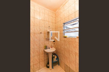 Casa à venda com 409m², 5 quartos e 2 vagas Casa à venda com 409m², 5 quartos e 2 vagasBanheiro