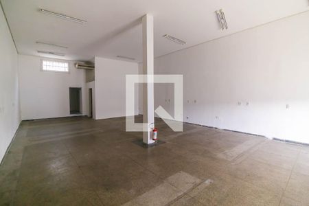 Casa à venda com 409m², 5 quartos e 2 vagas Casa à venda com 409m², 5 quartos e 2 vagassalão