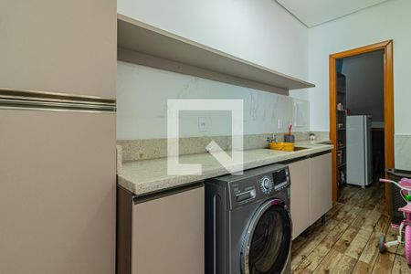 Casa à venda com 130m², 3 quartos e 2 vagas Casa à venda com 130m², 3 quartos e 2 vagasLavanderia