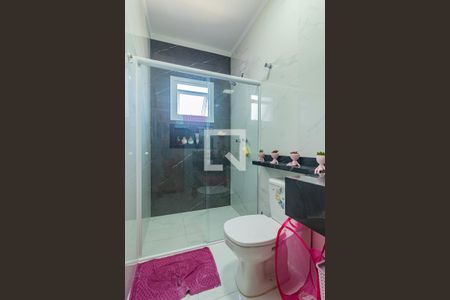 Casa à venda com 130m², 3 quartos e 2 vagas Casa à venda com 130m², 3 quartos e 2 vagasBanheiro Social 1