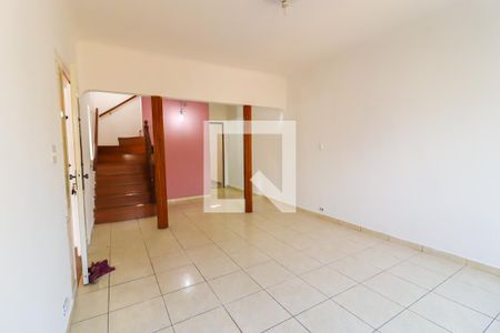Sala de casa para alugar com 4 quartos, 263m² em Jardim Clementino, Taboão da Serra